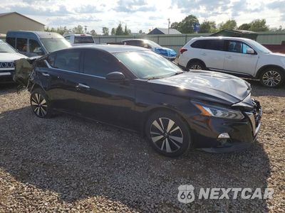 Czwarte zdjęcie samochodu z boku: 2021 NISSAN ALTIMA SL VIN:1N4BL4EW7MN301156 - miniatura