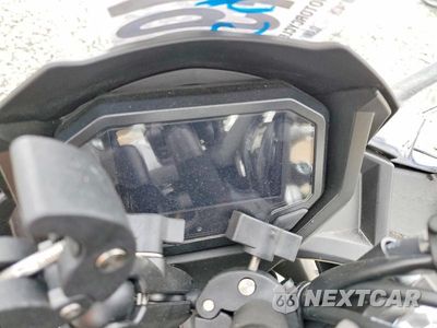 Zdjęcie 7 z 9 samochodu: 2026 KAWASAKI EX650 R VIN:ML5EXER17TDAH0367 - miniatura