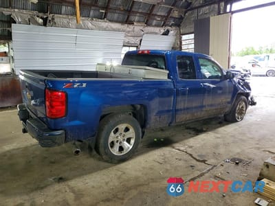 Trzecie zdjęcie samochodu z tyłu: 2019 CHEVROLET SILVERADO LD K1500 LT VIN:2GCVKPEC3K1230134 - miniatura