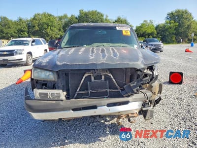 Piąte zdjęcie samochodu w środku: 2003 CHEVROLET SILVERADO K1500 VIN:2GCEK19T231345400 - miniatura