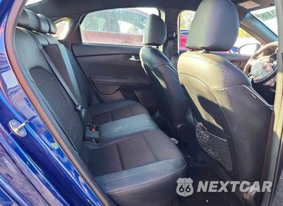 Zdjęcie 10 z 12 samochodu: 2024 KIA FORTE GT LINE VIN:3KPF54AD6RE792325 - miniatura