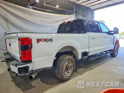 Trzecie zdjęcie samochodu z tyłu: 2024 FORD F250 SUPER DUTY VIN:1FT8W2BN9REE75006 - miniatura