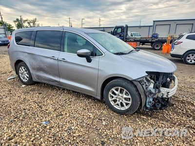 Czwarte zdjęcie samochodu z boku: 2021 CHRYSLER VOYAGER LX VIN:2C4RC1CG6MR579567 - miniatura