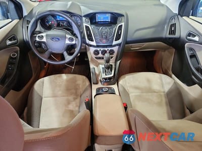 Zdjęcie 8 z 12 samochodu: 2014 FORD FOCUS SE VIN:1FADP3F20EL454719 - miniatura
