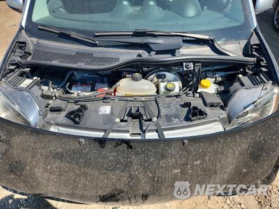 Zdjęcie 11 z 12 samochodu: 2016 SMART FORTWO VIN:WMEFJ5DA9GK070717 - miniatura