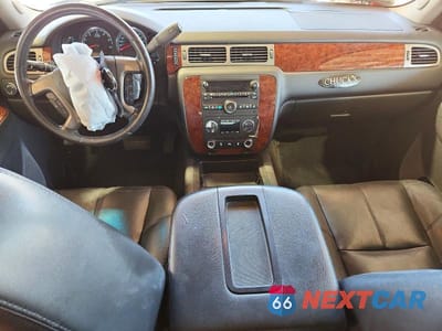 Zdjęcie 8 z 14 samochodu: 2013 CHEVROLET TAHOE K1500 LT VIN:1GNSKBE00DR184436 - miniatura