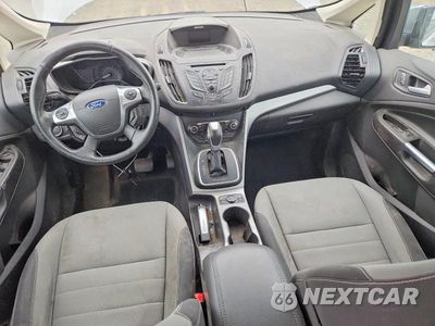Zdjęcie 8 z 13 samochodu: 2016 FORD C-MAX SE VIN:1FADP5AU2GL108159 - miniatura