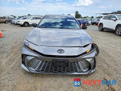 Piąte zdjęcie samochodu w środku: 2025 TOYOTA CAMRY XSE VIN:4T1DAACK6SU604919 - miniatura