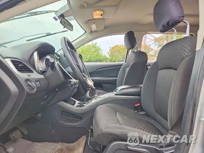 Zdjęcie 7 z 14 samochodu: 2018 DODGE JOURNEY SE VIN:3C4PDCAB2JT254060 - miniatura