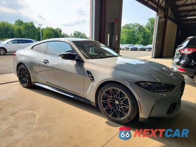 Czwarte zdjęcie samochodu z boku: 2022 BMW M4 COMPETITION VIN:WBS33AZ0XNCH99378 - miniatura