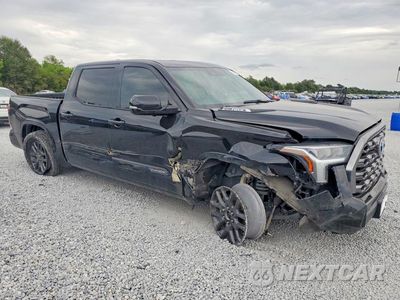 Czwarte zdjęcie samochodu z boku: 2023 TOYOTA TUNDRA PLATINUM HV VIN:5TFNC5DB8PX021640 - miniatura