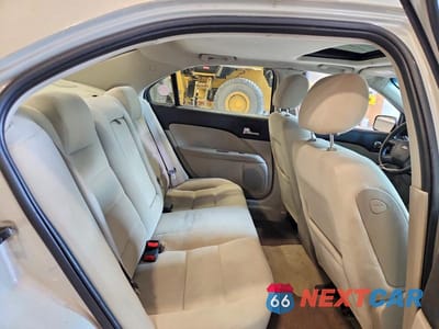 Zdjęcie 10 z 12 samochodu: 2008 FORD FUSION SE VIN:3FAHP011X8R193037 - miniatura