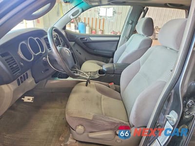Zdjęcie 7 z 14 samochodu: 2005 TOYOTA 4RUNNER SR5 VIN:JTEBT14R158027159 - miniatura