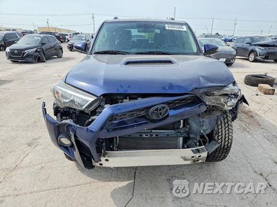 Piąte zdjęcie samochodu w środku: 2018 TOYOTA 4RUNNER TRD OFF-ROAD PREMIUM VIN:JTEBU5JR5J5602822 - miniatura