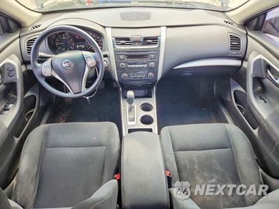 Zdjęcie 8 z 12 samochodu: 2015 NISSAN ALTIMA 2.5 S VIN:1N4AL3AP0FN332045 - miniatura