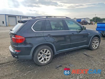 Trzecie zdjęcie samochodu z tyłu: 2013 BMW X5 XDRIVE35I VIN:5UXZV4C57D0B20473 - miniatura