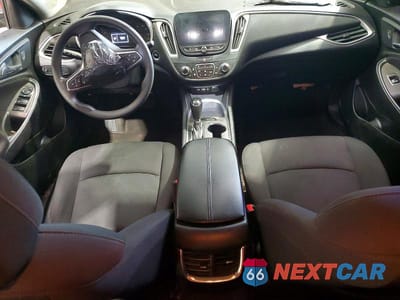 Zdjęcie 8 z 12 samochodu: 2019 CHEVROLET MALIBU LT VIN:1G1ZD5ST9KF174612 - miniatura