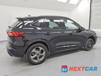 Trzecie zdjęcie samochodu z tyłu: 2023 FORD ESCAPE ST LINE VIN:1FMCU9MN3PUA13108 - miniatura