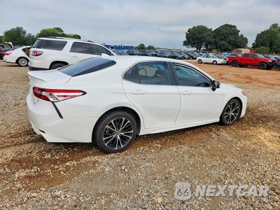 Trzecie zdjęcie samochodu z tyłu: 2020 TOYOTA CAMRY SE VIN:4T1G11AK3LU350779 - miniatura