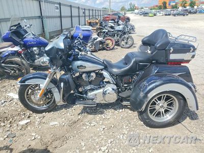 Trzecie zdjęcie samochodu z tyłu: 2013 HARLEY-DAVIDSON FLHTCUTG TRI GLIDE ULTRA CLASSIC VIN:1HD1MAM14DB850840 - miniatura