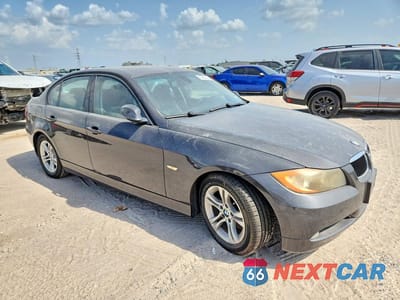 Czwarte zdjęcie samochodu z boku: 2008 BMW 328 I VIN:WBAVA37518NL56846 - miniatura