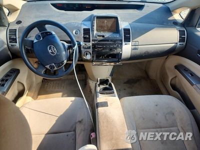 Zdjęcie 8 z 12 samochodu: 2005 TOYOTA PRIUS BASE VIN:JTDKB20U753013240 - miniatura