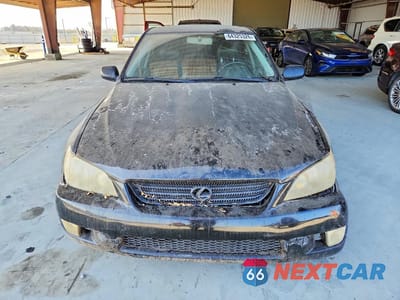 Piąte zdjęcie samochodu w środku: 2001 LEXUS IS 300 VIN:JTHBD182910022720 - miniatura