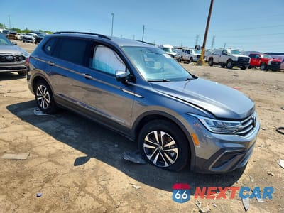 Czwarte zdjęcie samochodu z boku: 2024 VOLKSWAGEN TIGUAN S VIN:3VVFB7AX7RM080594 - miniatura