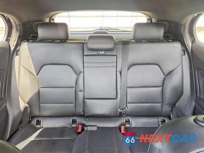 Zdjęcie 10 z 13 samochodu: 2016 MERCEDES-BENZ GLA 250 VIN:WDCTG4EB7GJ242745 - miniatura