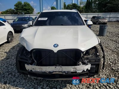 Piąte zdjęcie samochodu w środku: 2022 BMW X5 XDRIVE45E VIN:5UXTA6C01N9H53016 - miniatura