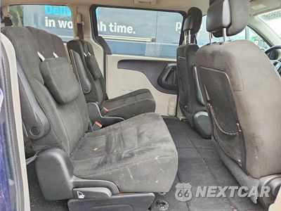 Zdjęcie 11 z 13 samochodu: 2015 DODGE GRAND CARAVAN SE VIN:2C4RDGBG3FR684135 - miniatura