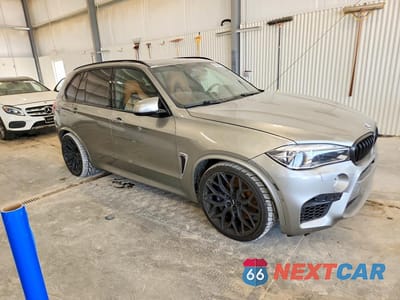 Czwarte zdjęcie samochodu z boku: 2018 BMW X5 M VIN:5YMKT6C53J0Y84311 - miniatura