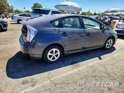 Trzecie zdjęcie samochodu z tyłu: 2012 TOYOTA PRIUS FOUR VIN:JTDKN3DU3C1608585 - miniatura