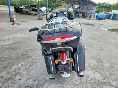 Czwarte zdjęcie samochodu z boku: 2017 INDIAN MOTORCYCLE CO. ROADMASTER VIN:56KTRAAA6H3352665 - miniatura