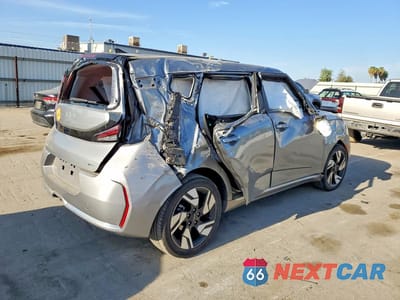 Trzecie zdjęcie samochodu z tyłu: 2023 KIA SOUL GT LINE VIN:KNDJ53AU6P7846241 - miniatura