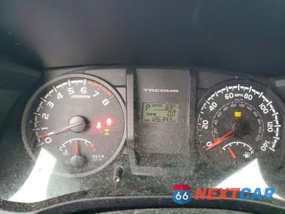 Zdjęcie 9 z 12 samochodu: 2017 TOYOTA TACOMA SR V6 VIN:5TFCZ5AN2HX055160 - miniatura