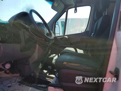 Zdjęcie 7 z 13 samochodu: 2011 MERCEDES-BENZ SPRINTER 2500 DELIVERY VAN VIN:WD3PE7CCXB5608400 - miniatura