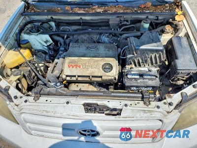 Zdjęcie 11 z 12 samochodu: 2005 TOYOTA HIGHLANDER BASE VIN:JTEGP21A350062069 - miniatura