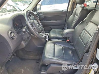 Zdjęcie 7 z 13 samochodu: 2017 JEEP PATRIOT LATITUDE VIN:1C4NJRFBXHD180804 - miniatura