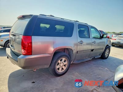 Trzecie zdjęcie samochodu z tyłu: 2012 GMC YUKON XL C1500 SLE VIN:1GKS1HE05CR276577 - miniatura