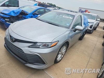 2022 TOYOTA CAMRY LE 4T1C11AK7NU651377 - główne zdjęcie licytacji z USA - miniatura