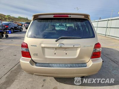 Zdjęcie 6 z 13 samochodu: 2005 TOYOTA HIGHLANDER BASE VIN:JTEDD21A450114837 - miniatura