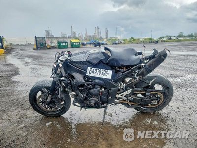 Trzecie zdjęcie samochodu z tyłu: 2011 YAMAHA YZFR1 VIN:JYARN23E1BA009536 - miniatura