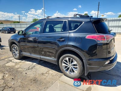Drugie zdjęcie samochodu z przodu: 2017 TOYOTA RAV4 HYBRID XLE VIN:JTMRJREV3HD111336 - miniatura