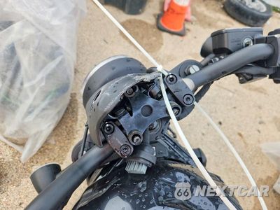 Zdjęcie 7 z 8 samochodu: 2022 HONDA CMX1100 D VIN:JH2SC8310NK101450 - miniatura