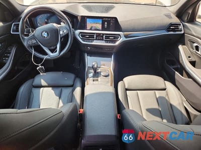 Zdjęcie 8 z 13 samochodu: 2019 BMW 330XI VIN:3MW5R7J51K8B01195 - miniatura