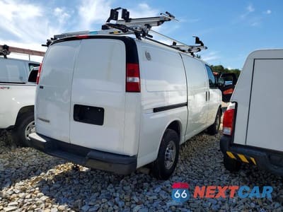 Trzecie zdjęcie samochodu z tyłu: 2020 CHEVROLET EXPRESS G2500 VIN:1GCWGAFG0L1242219 - miniatura