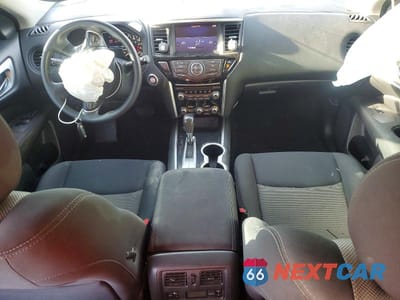 Zdjęcie 8 z 13 samochodu: 2017 NISSAN PATHFINDER S VIN:5N1DR2MN7HC908847 - miniatura