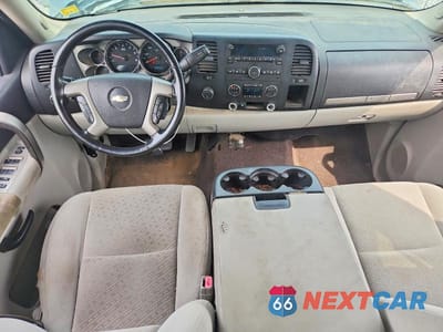 Zdjęcie 8 z 13 samochodu: 2008 CHEVROLET SILVERADO K1500 VIN:3GCEK13368G183245 - miniatura