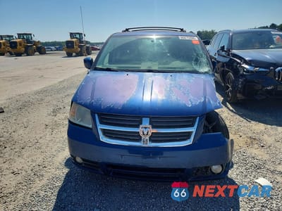 Piąte zdjęcie samochodu w środku: 2010 DODGE GRAND CARAVAN SXT VIN:2D4RN5DX5AR290078 - miniatura